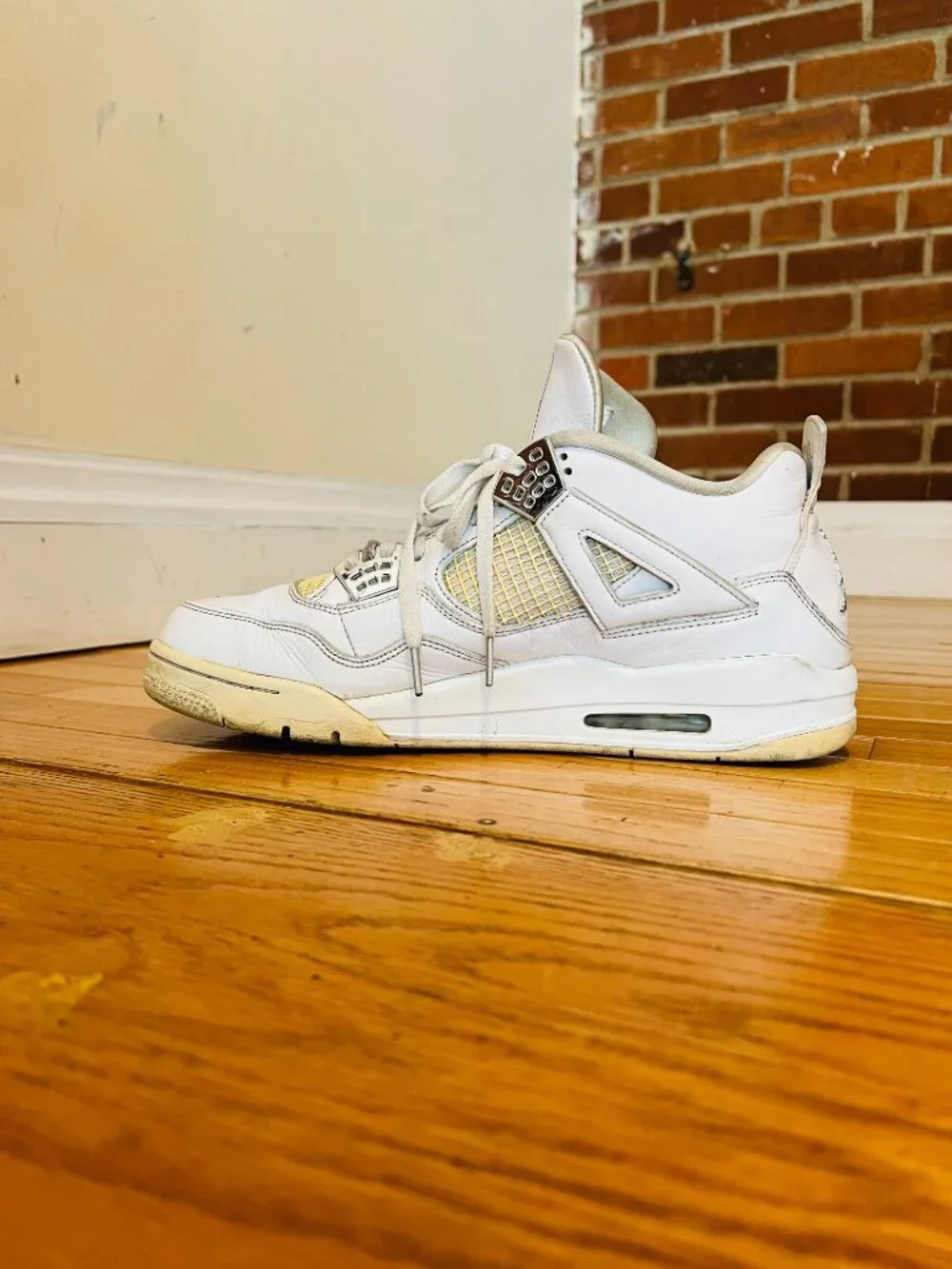 Nike Air Jordan 4 Retro 